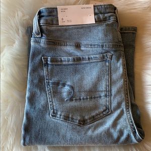 NWT American Eagle size 8 regular skinny kick